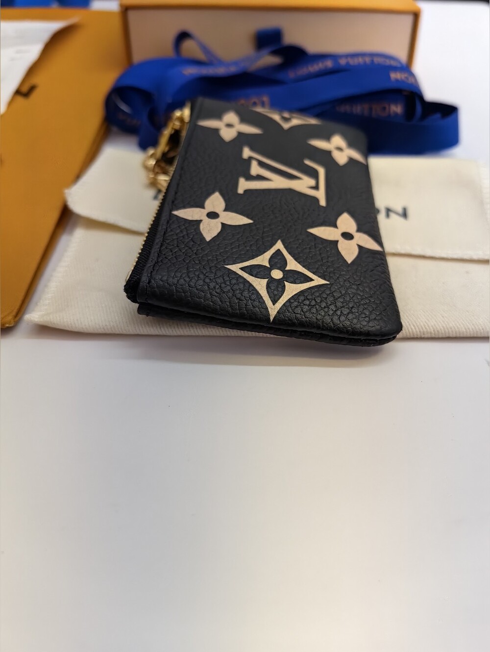 Louis Vuitton Black Leather Monogram Card Pouch with Beige Motifs - Picture 8 of 12